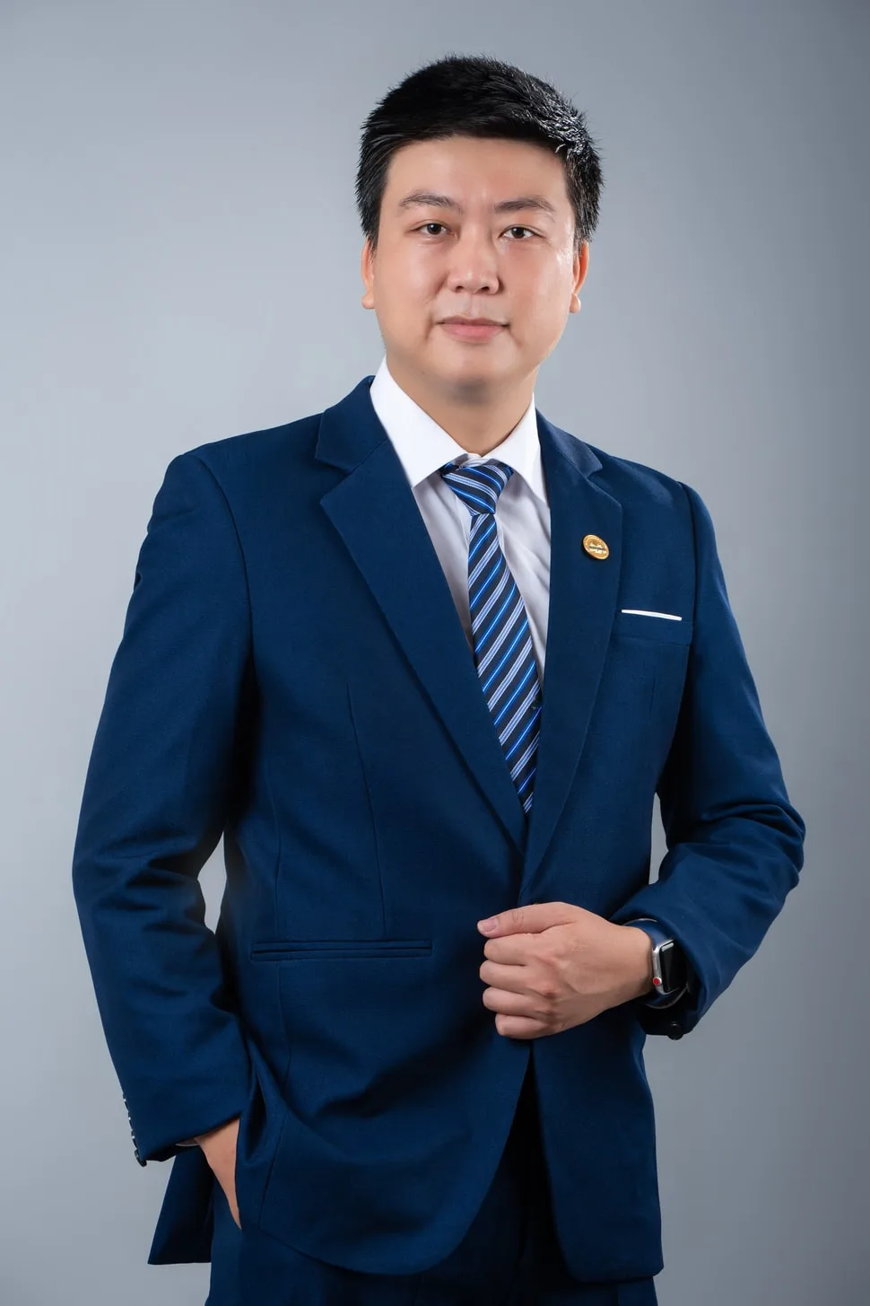 45 cách tạo dáng chụp ảnh doanh nhân đẹp, chuyên nghiệp – HT Media 5 ảnh luật sư