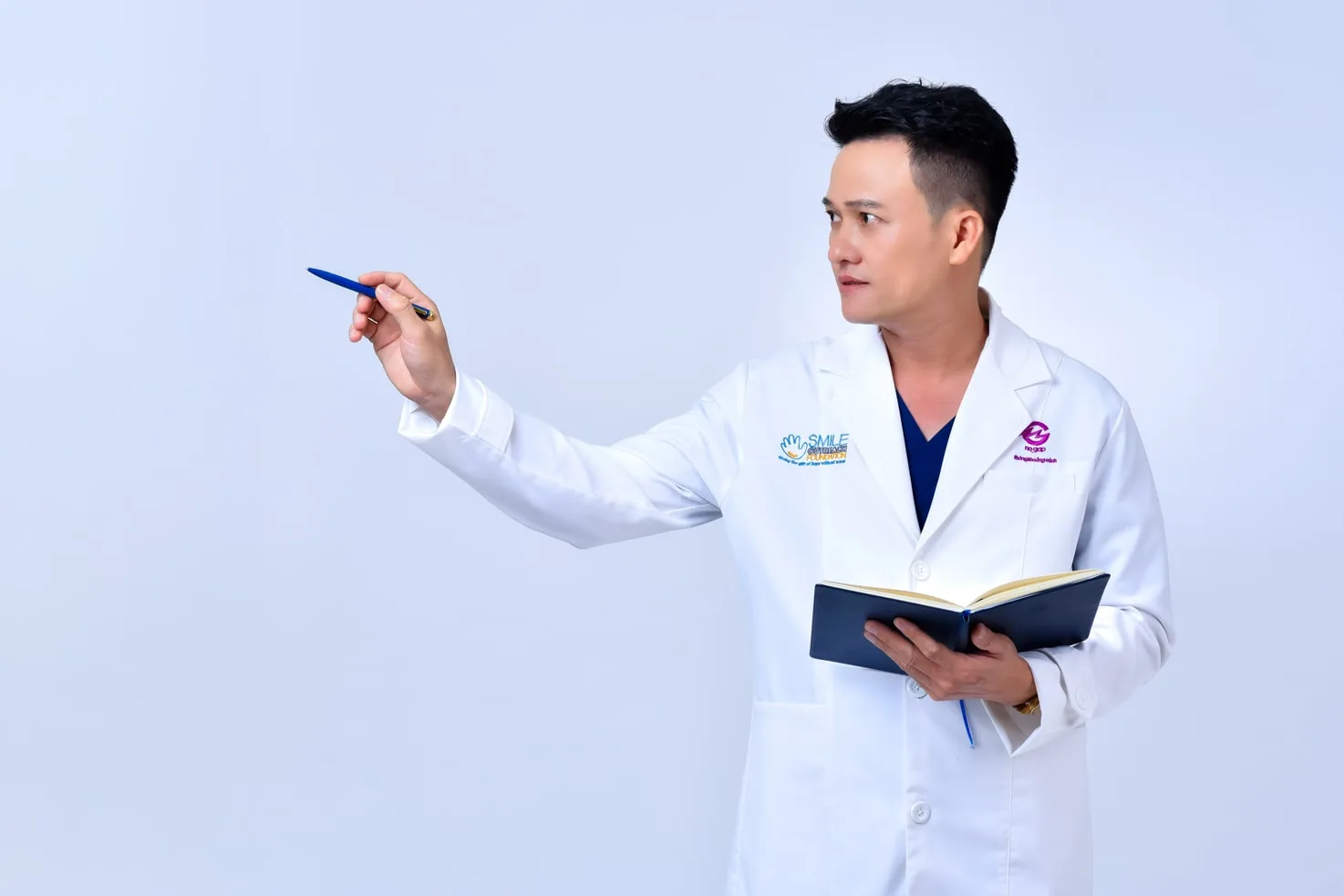 chụp ảnh bác sĩ