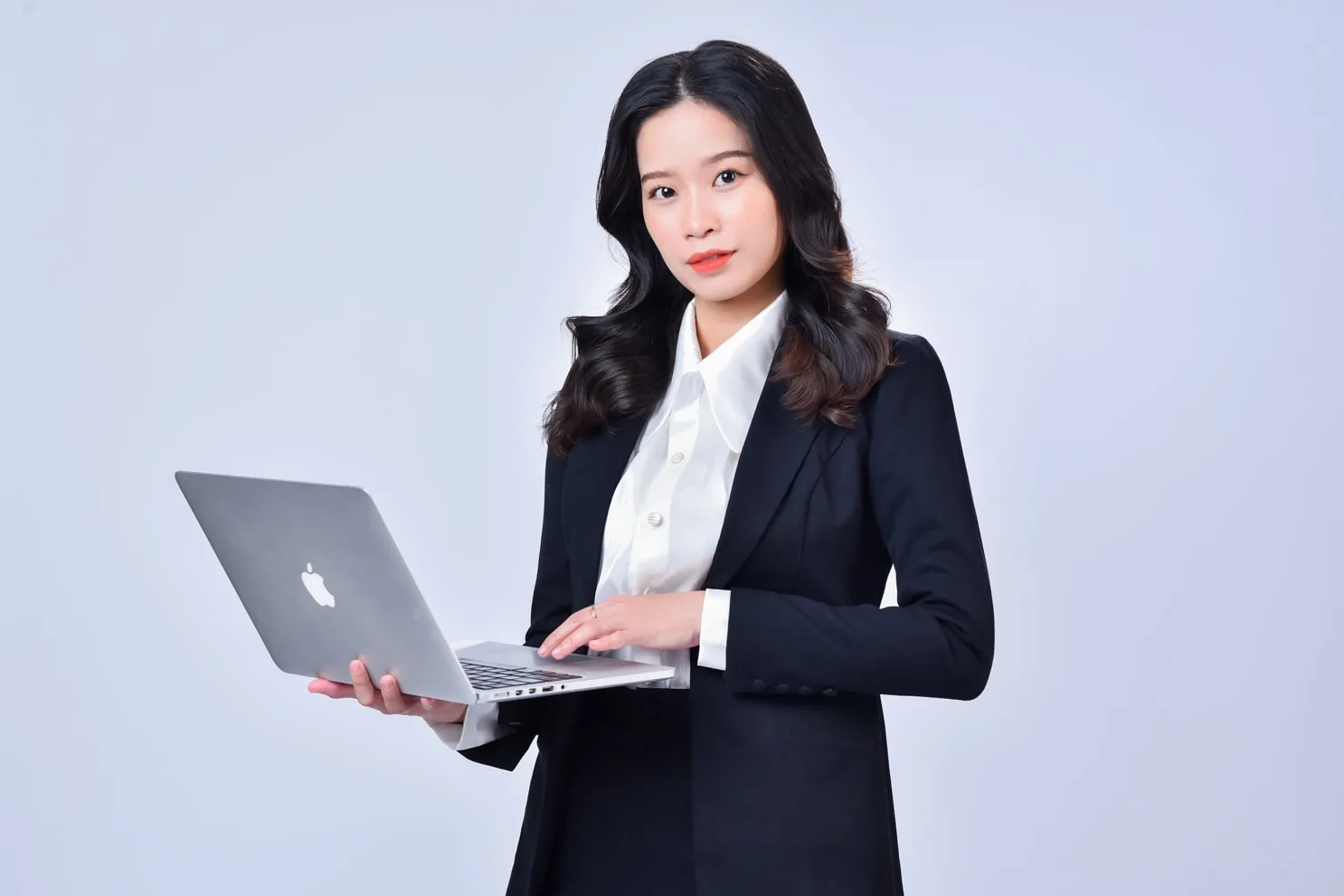 Chụp ảnh profile trẻ trung