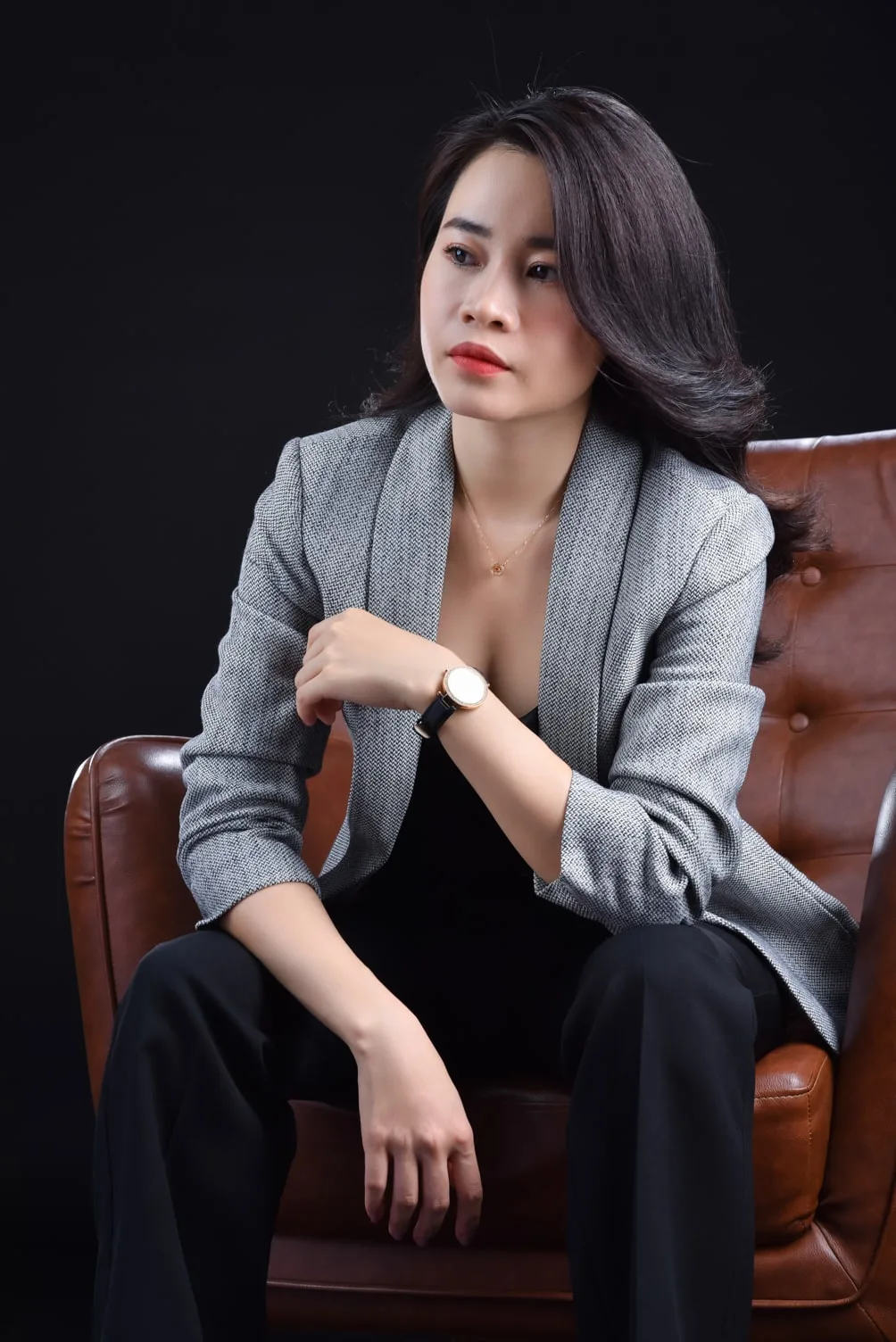 Concept chụp ảnh chân dung nữ cuốn hút tại Tp.HCM - HT Media 9 Anh nghe thuat 16