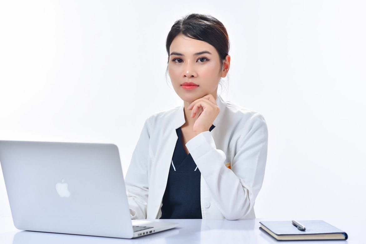 Chụp ảnh profile bác sĩ đẹp