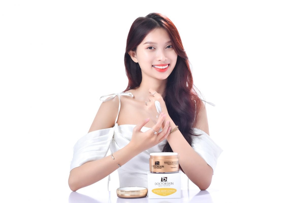 Ảnh chụp mẫu quảng cáo mĩ phẩm