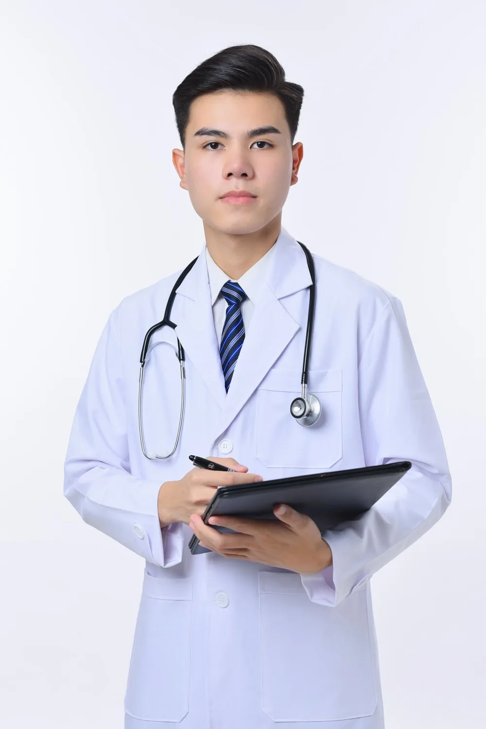 Anh bac si nam 8 min