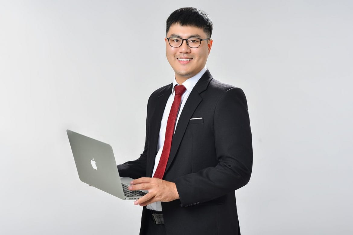 Ảnh doanh nhân nam Hàn Quốc