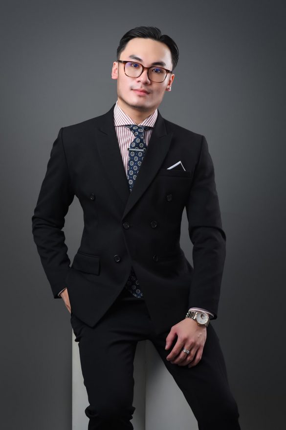 Anh doanh nhan nam 13 min