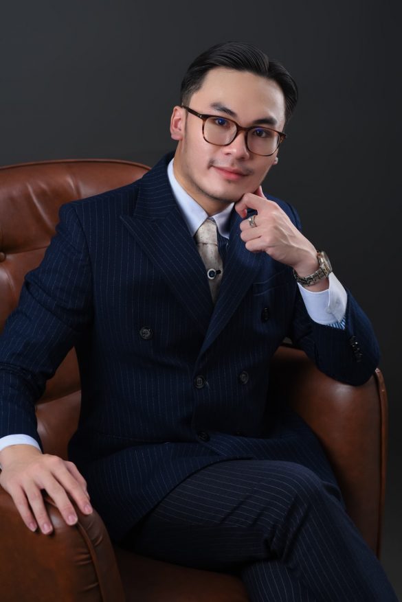 Anh doanh nhan nam 6 min