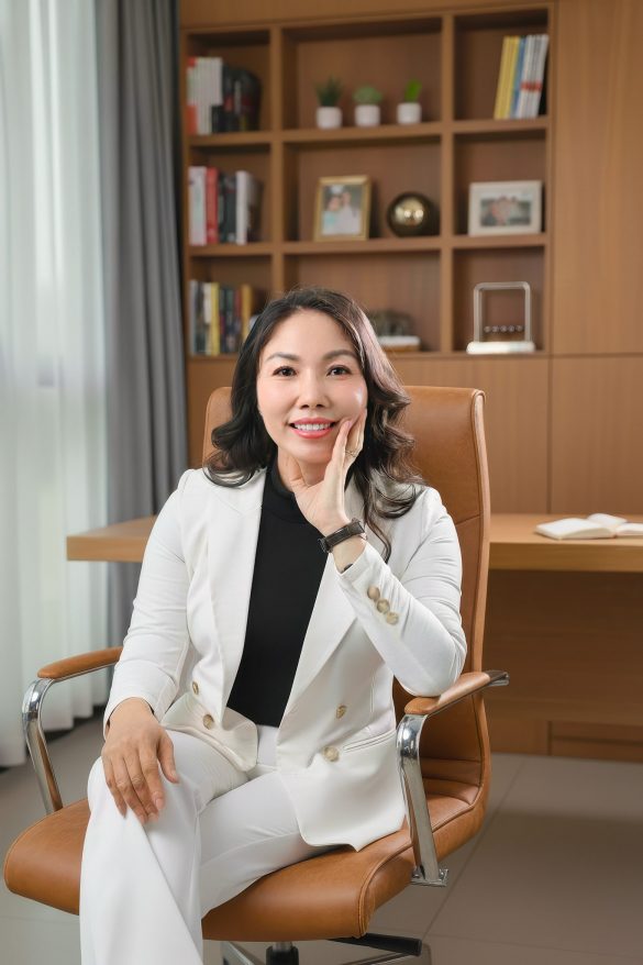 Anh DN nu 1 min