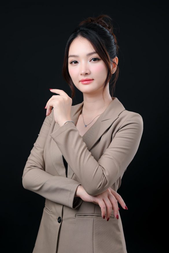 Anh DN nu (4)-min Anh DN nu 4 min