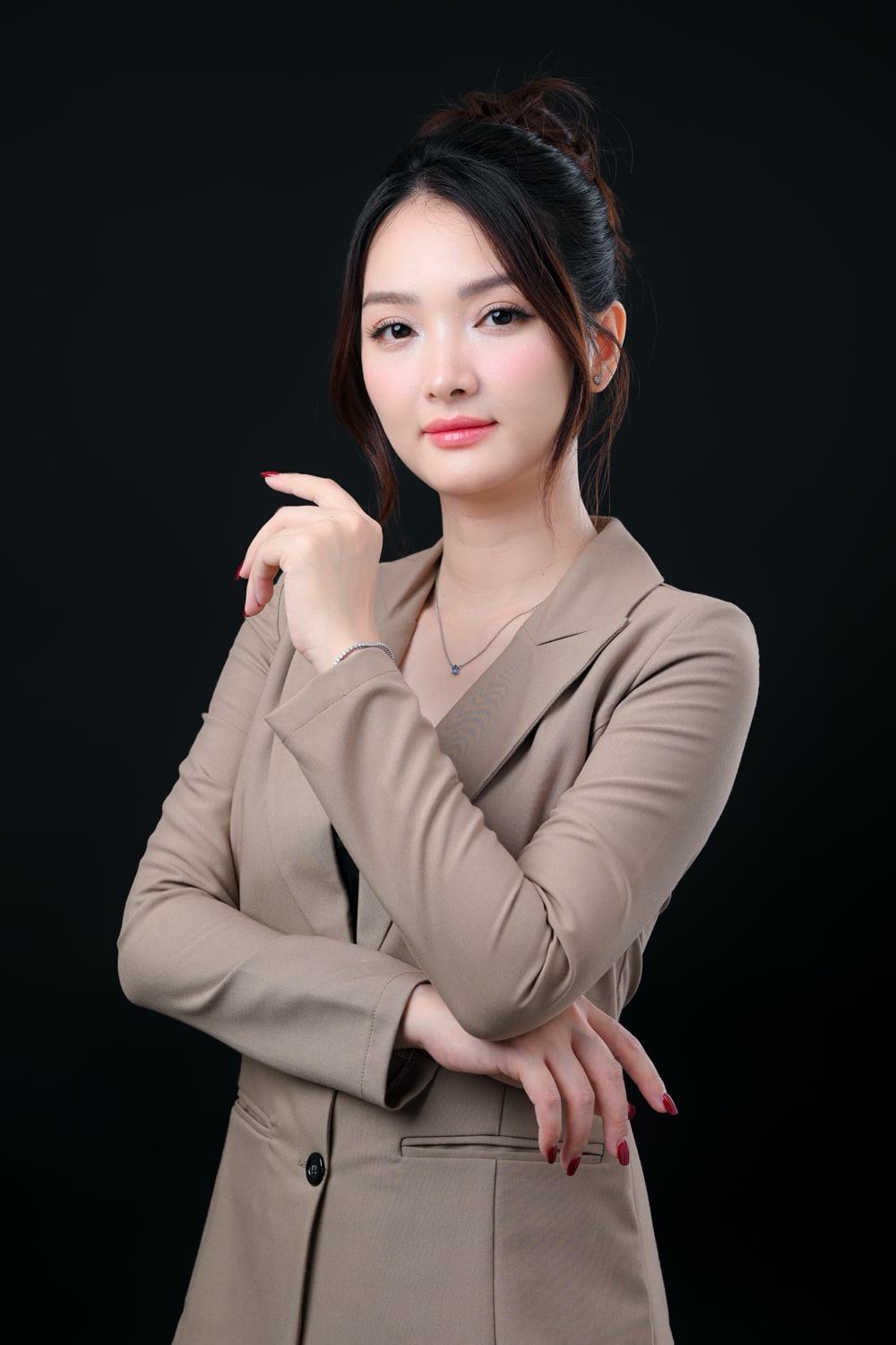 Album ảnh nữ doanh nhân trẻ đẹp, chuyên nghiệp 7 Anh DN nu 4 min