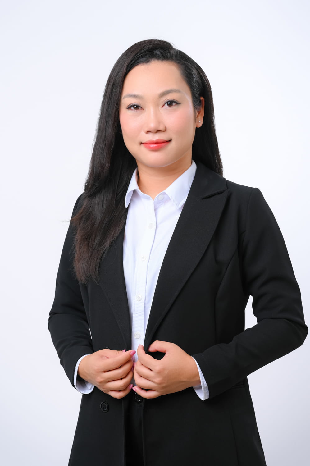 Chụp profile cho nhân viên văn phòng: Bí quyết để nữ công sở trông chuyên nghiệp và tự tin 3 Anh profile nu 15